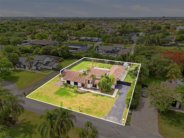 15130 SW 164th Ter, Miami, FL 33187