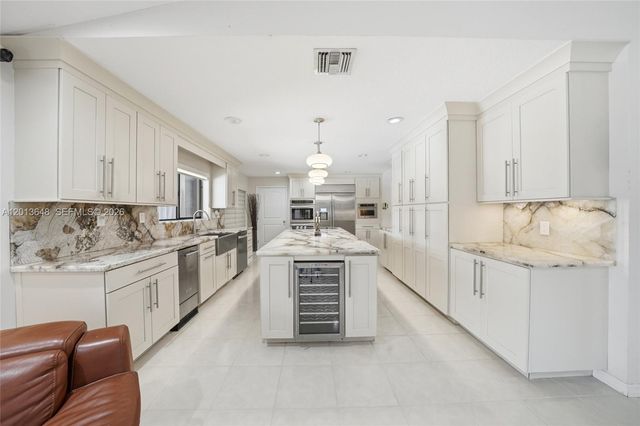 15130 SW 164th Ter, Miami, FL 33187