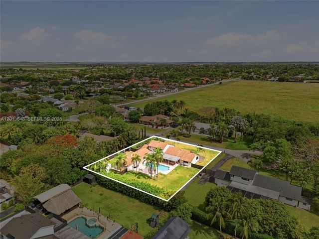 15130 SW 164th Ter, Miami, FL 33187