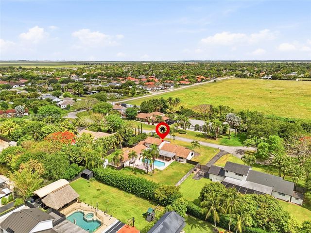 15130 SW 164th Ter, Miami, FL 33187