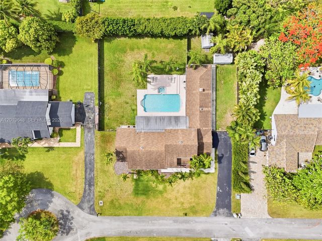 15130 SW 164th Ter, Miami, FL 33187