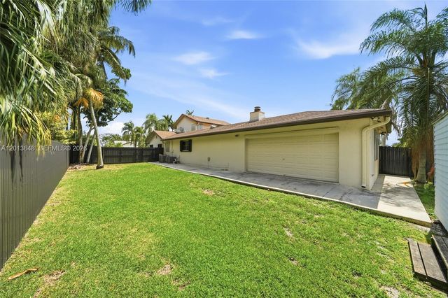 15130 SW 164th Ter, Miami, FL 33187