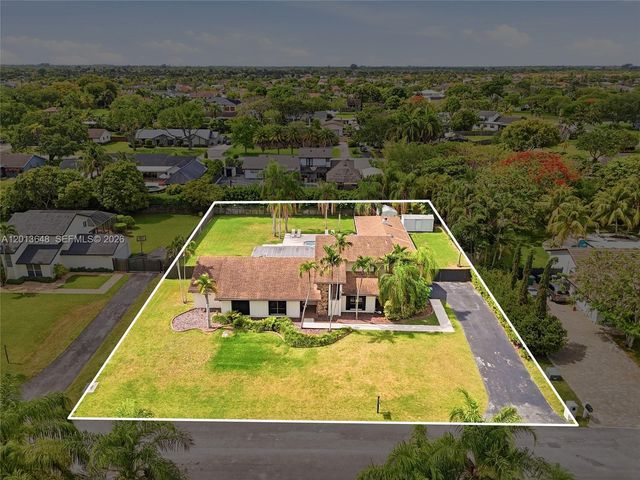 15130 SW 164th Ter, Miami, FL 33187