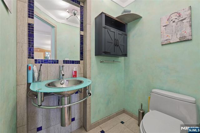 29-07 Fair Lawn Avenue, Fair Lawn, NJ 07410