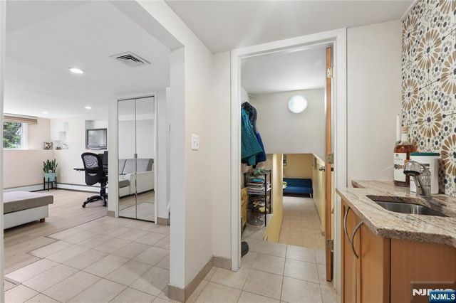 29-07 Fair Lawn Avenue, Fair Lawn, NJ 07410