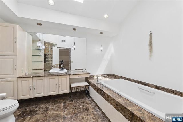 29-07 Fair Lawn Avenue, Fair Lawn, NJ 07410