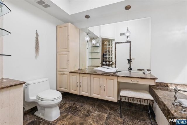29-07 Fair Lawn Avenue, Fair Lawn, NJ 07410