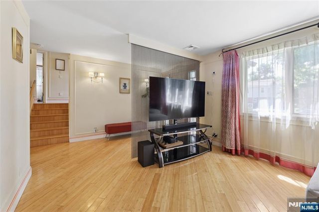 29-07 Fair Lawn Avenue, Fair Lawn, NJ 07410