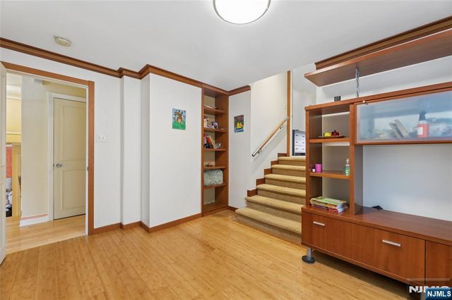 29-07 Fair Lawn Avenue, Fair Lawn, NJ 07410
