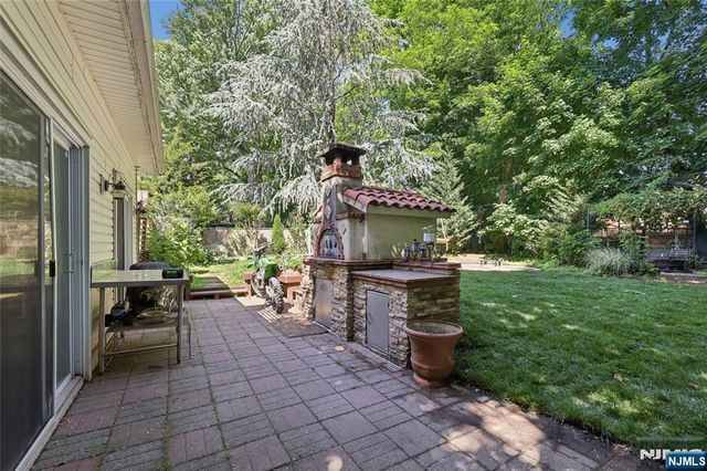 29-07 Fair Lawn Avenue, Fair Lawn, NJ 07410