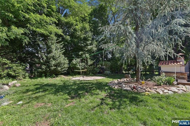 29-07 Fair Lawn Avenue, Fair Lawn, NJ 07410