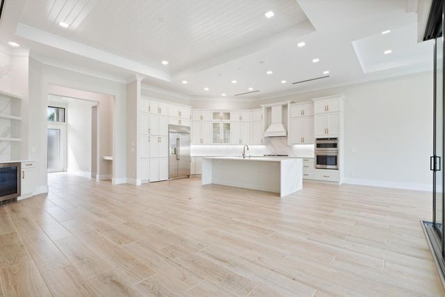 109 SE Via Verona, Port St. Lucie, FL 34984