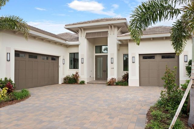 109 SE Via Verona, Port St. Lucie, FL 34984