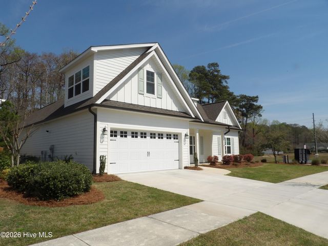 3745 Echo Farms Boulevard, Wilmington, NC 28412