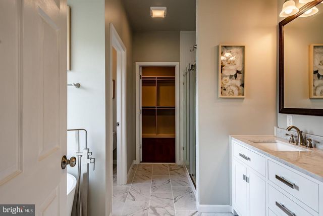 198 CROSS RD, Gilbertsville, PA 19525