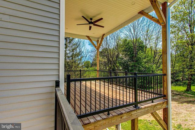 198 CROSS RD, Gilbertsville, PA 19525