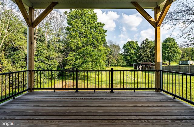 198 CROSS RD, Gilbertsville, PA 19525