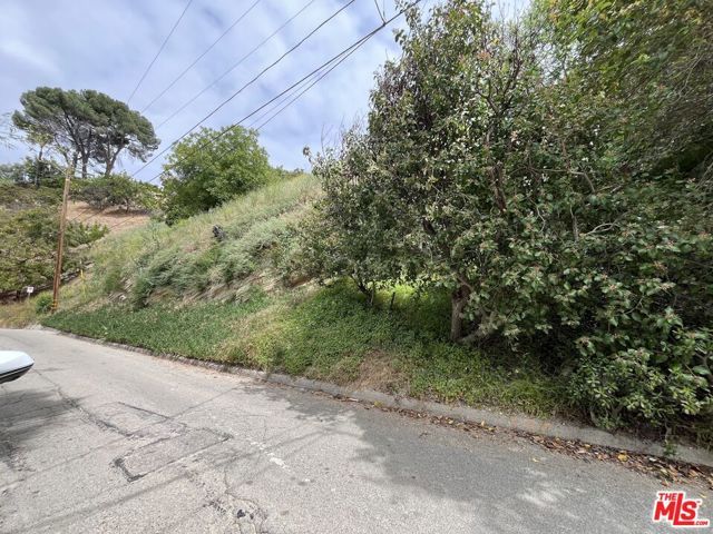 3734 N Oakfield Drive, Sherman Oaks (los Angeles), CA 91423