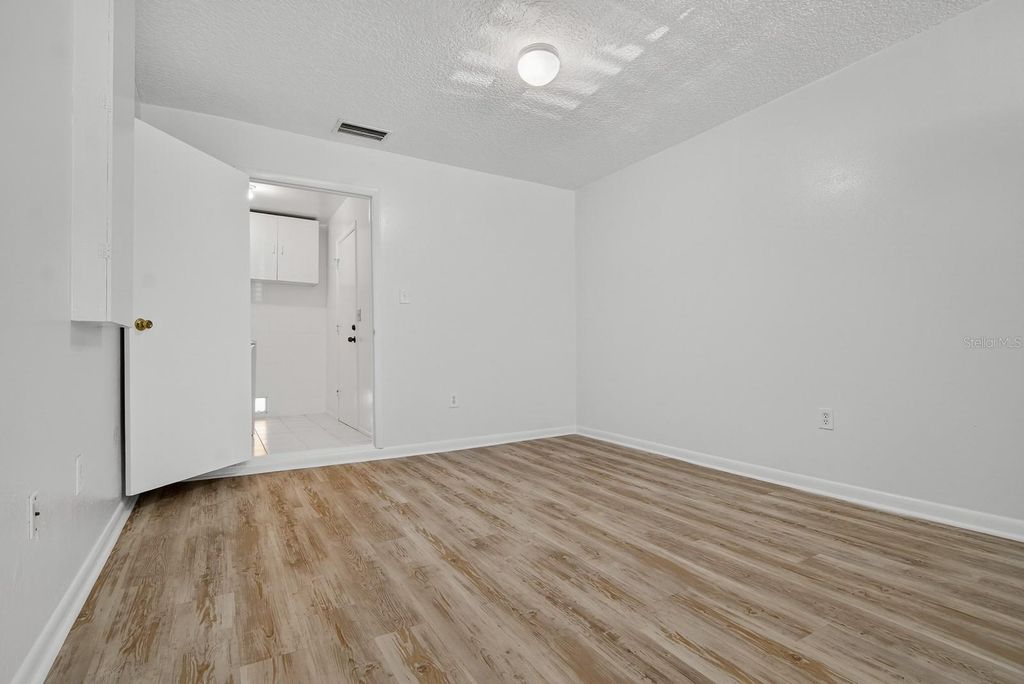 Image 29 of property listing at 13816 PATHFINDER DRIVE, Tampa, FL 33625