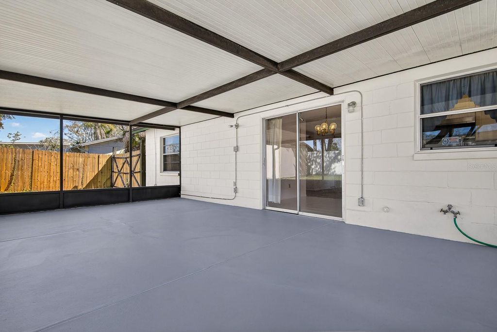 Image 38 of property listing at 13816 PATHFINDER DRIVE, Tampa, FL 33625