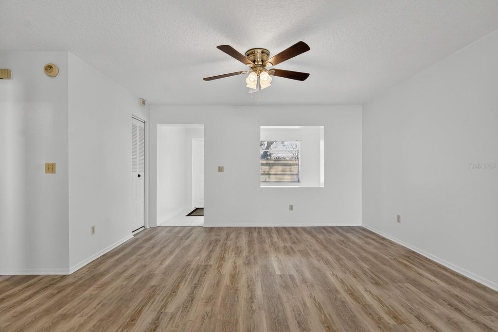 Image 8 of property listing at 13816 PATHFINDER DRIVE, Tampa, FL 33625