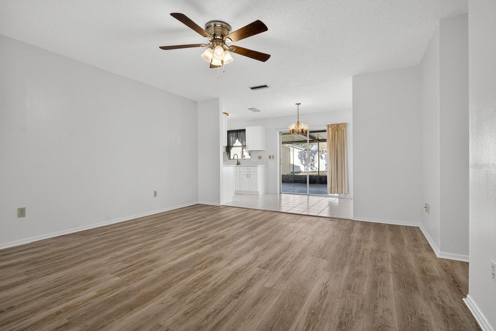 Image 10 of property listing at 13816 PATHFINDER DRIVE, Tampa, FL 33625