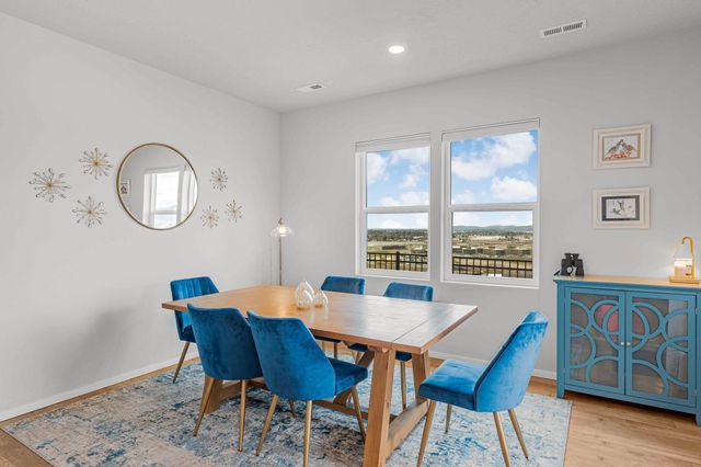 20754 E VALLEY VISTA Dr, Liberty Lake, WA 99019