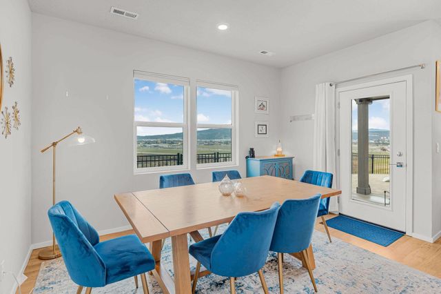 20754 E VALLEY VISTA Dr, Liberty Lake, WA 99019