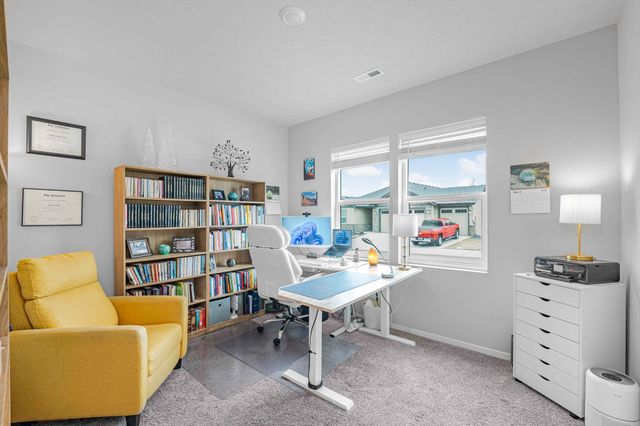 20754 E VALLEY VISTA Dr, Liberty Lake, WA 99019