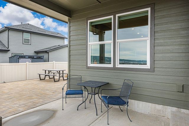 20754 E VALLEY VISTA Dr, Liberty Lake, WA 99019