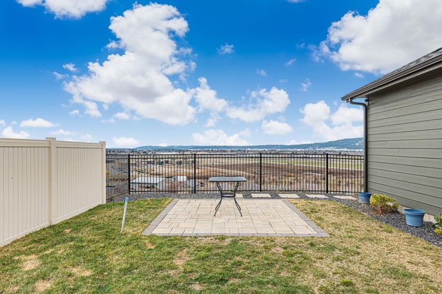 20754 E VALLEY VISTA Dr, Liberty Lake, WA 99019