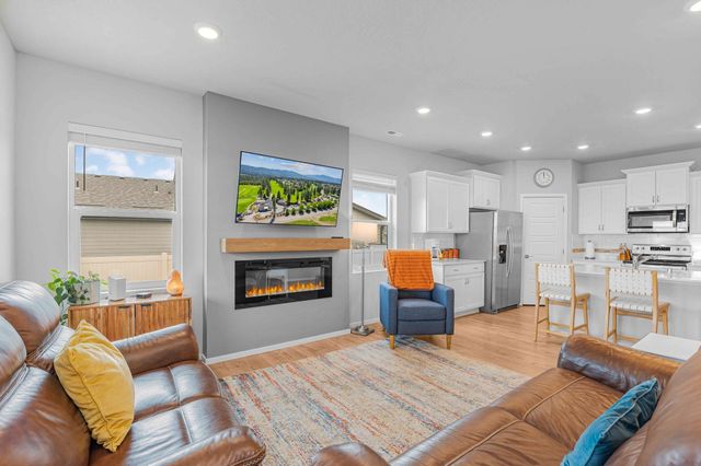 20754 E VALLEY VISTA Dr, Liberty Lake, WA 99019