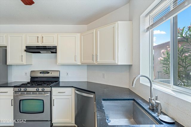 8999 E Fairway Groves Drive, Tucson, AZ 85730