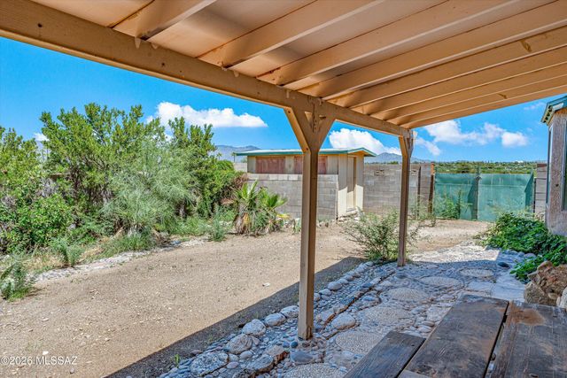 8999 E Fairway Groves Drive, Tucson, AZ 85730