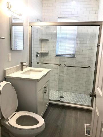 130 Boston St 3, Boston, MA 02125