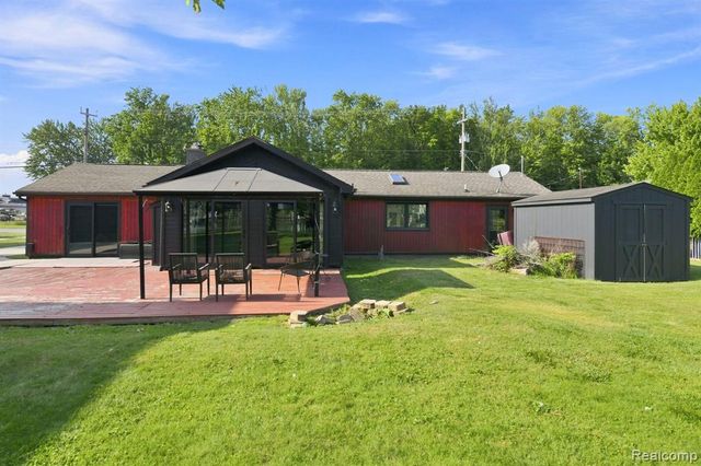 25800 N River Road, Harrison Twp, MI 48045