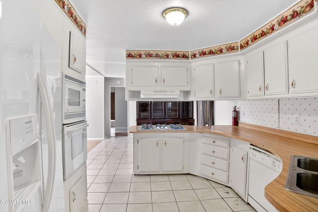 3300 W 15th Street Spc 50, Rosamond, CA 93560