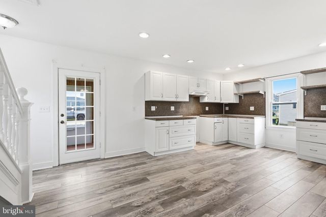 407 WALNUT ST, Bridgeville, DE 19933
