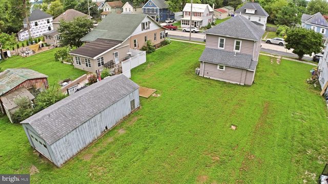 407 WALNUT ST, Bridgeville, DE 19933