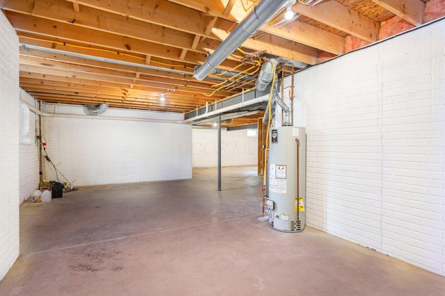 676 Norfolk Court, Johnstown, OH 43031