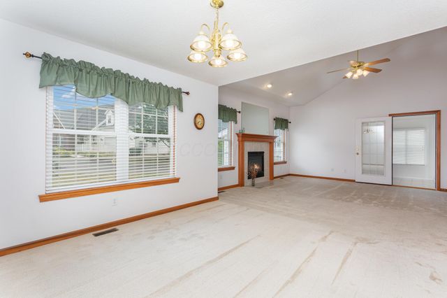 676 Norfolk Court, Johnstown, OH 43031