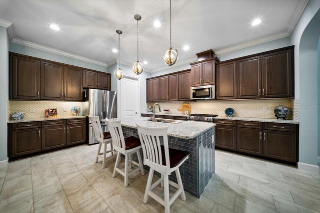 2304 STARWOOD COURT, Lakewood Ranch, FL 34211