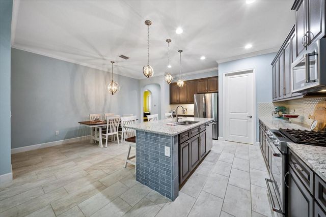 2304 STARWOOD COURT, Lakewood Ranch, FL 34211