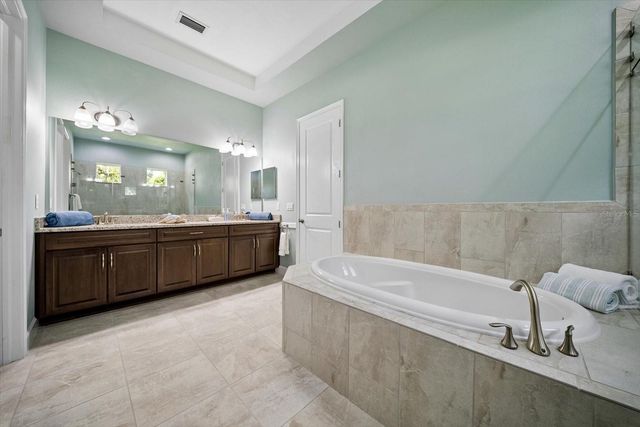 2304 STARWOOD COURT, Lakewood Ranch, FL 34211