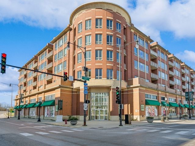 6000 N Cicero Avenue 515, Chicago, IL 60646