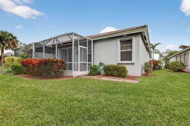 10564 Royal Caribbean Circle, Boynton Beach, FL 33437