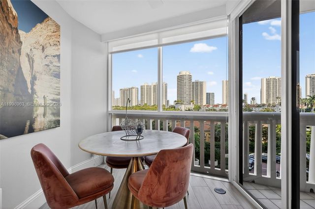 1000 Island Blvd 707, Aventura, FL 33160