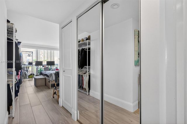 1000 Island Blvd 707, Aventura, FL 33160