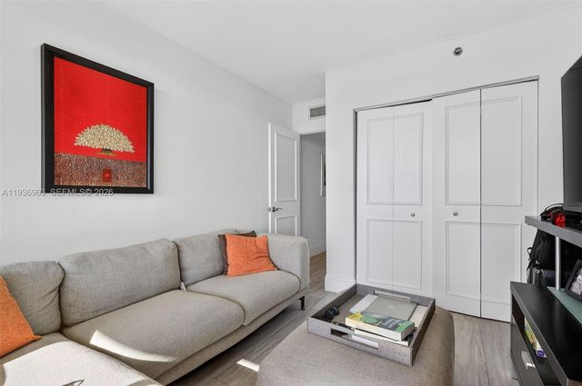 1000 Island Blvd 707, Aventura, FL 33160