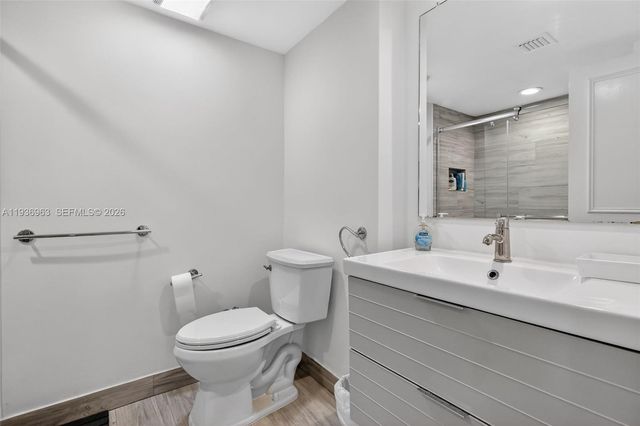 1000 Island Blvd 707, Aventura, FL 33160